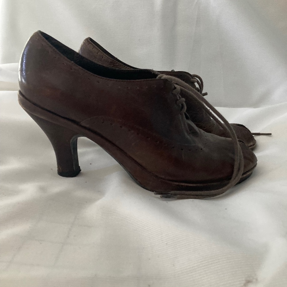 One of 2 tied heels